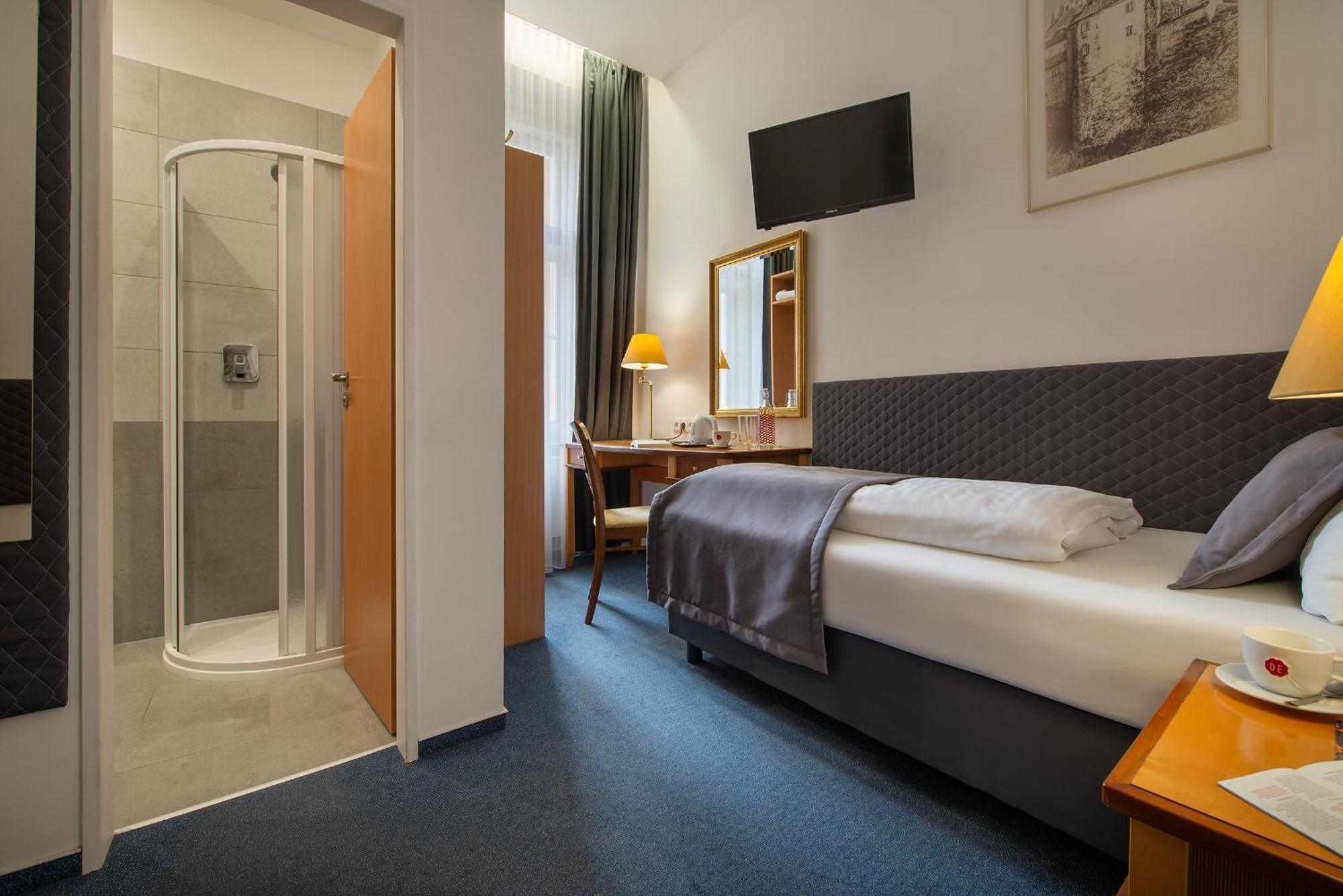 Prague Season Three Stars Otel Dış mekan fotoğraf